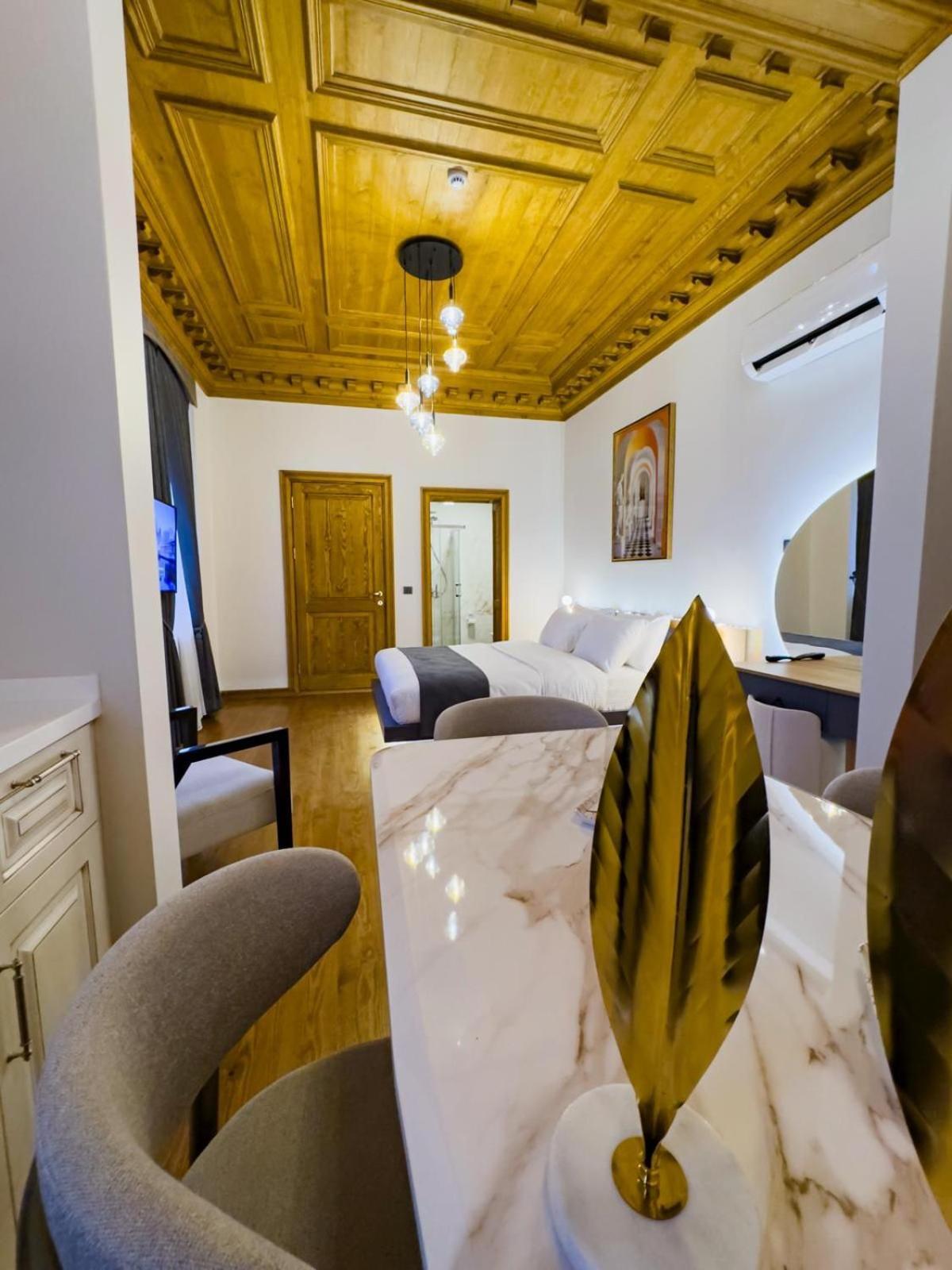 Elmira Pera Hotel & Spa - Special Class Istanbul Bagian luar foto