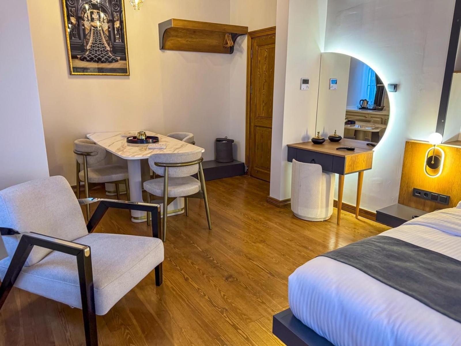 Elmira Pera Hotel & Spa - Special Class Istanbul Bagian luar foto