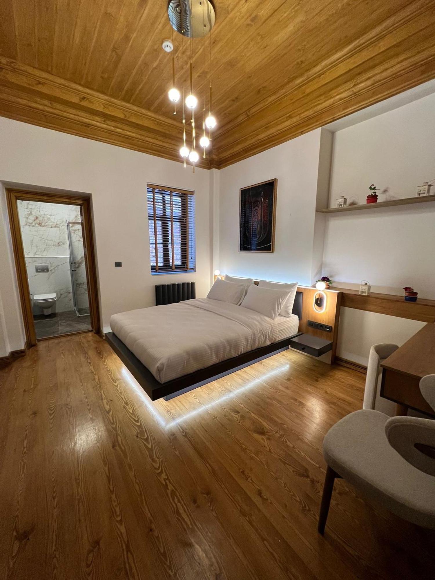 Elmira Pera Hotel & Spa - Special Class Istanbul Bagian luar foto