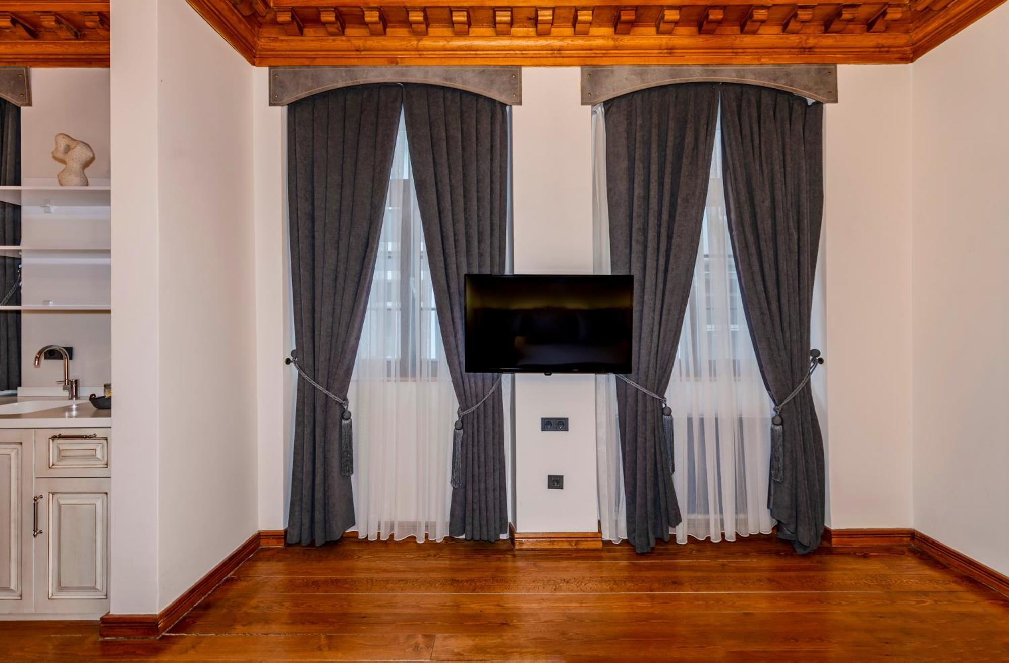 Elmira Pera Hotel & Spa - Special Class Istanbul Bagian luar foto