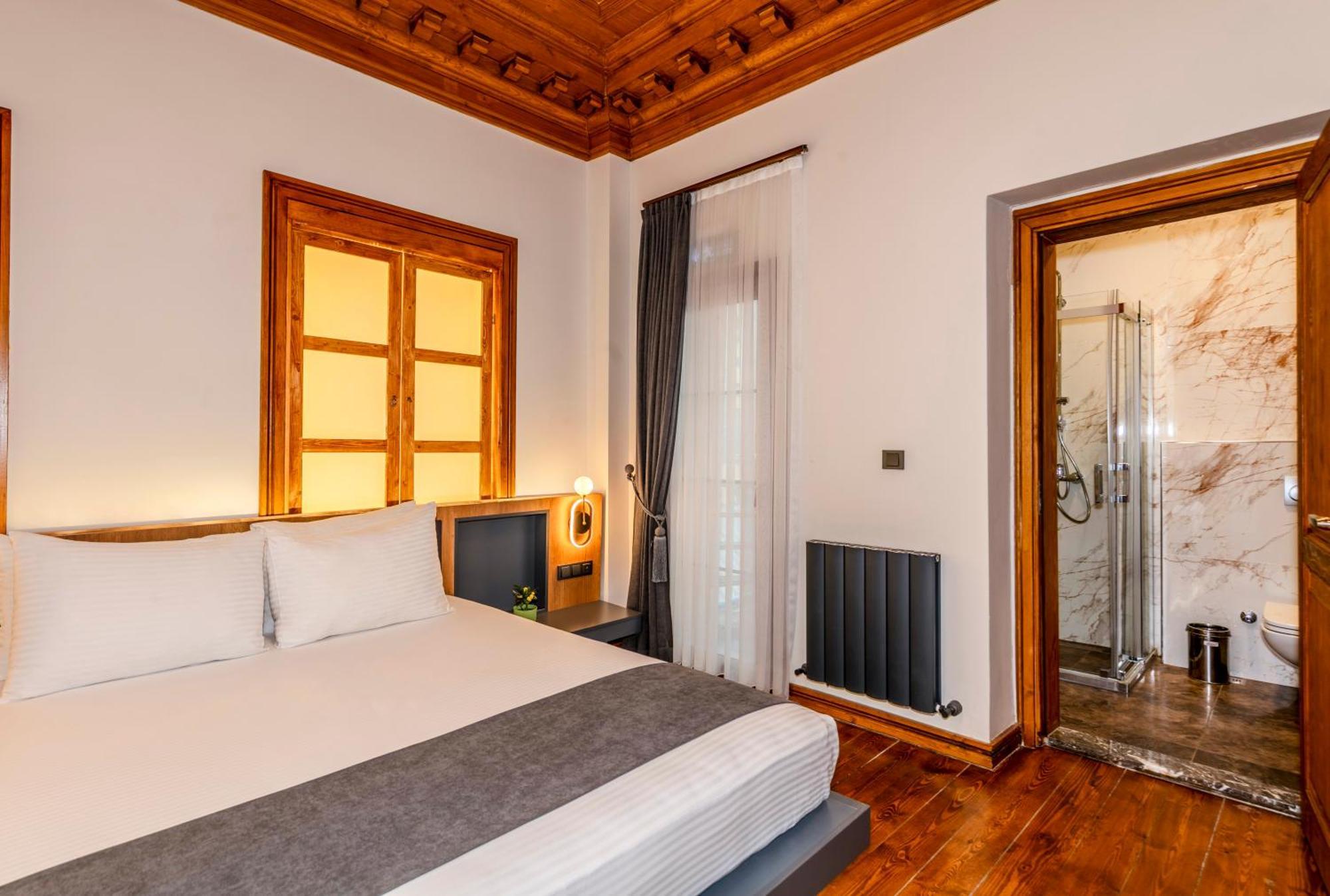 Elmira Pera Hotel & Spa - Special Class Istanbul Bagian luar foto