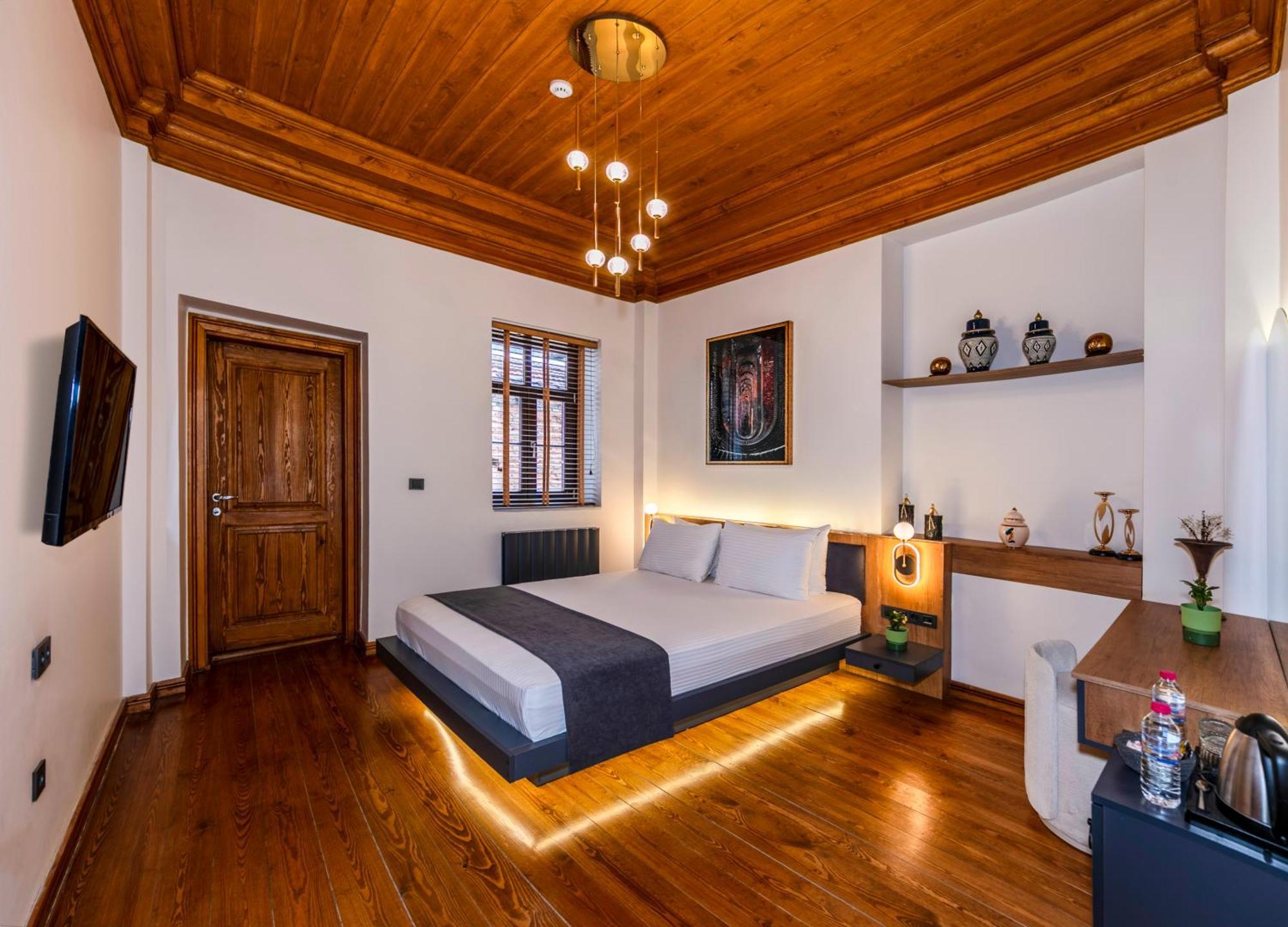 Elmira Pera Hotel & Spa - Special Class Istanbul Bagian luar foto